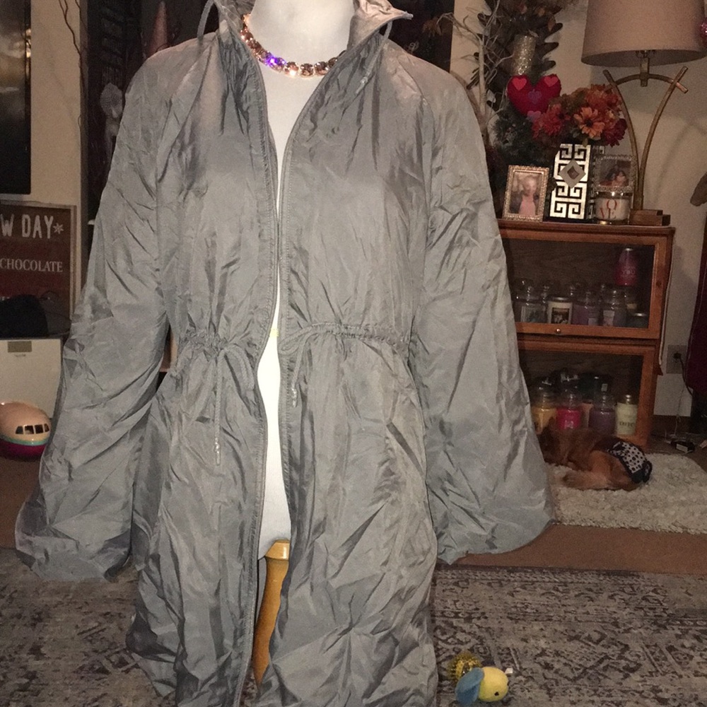A active water proof jacket 🧥